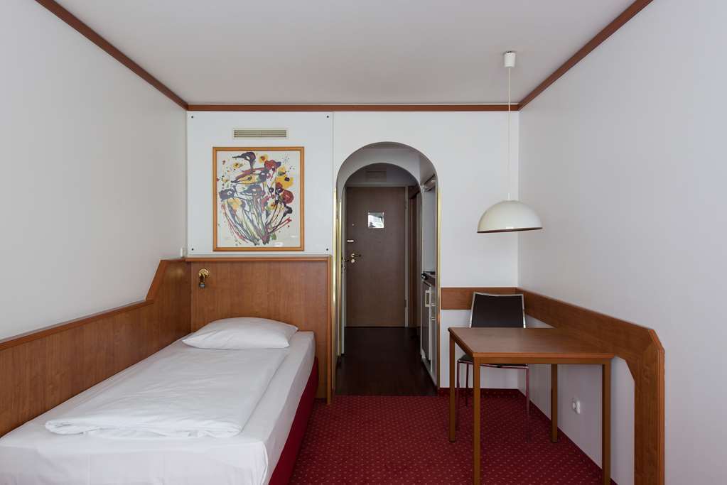 Living Hotel Nurnberg Exteriör bild